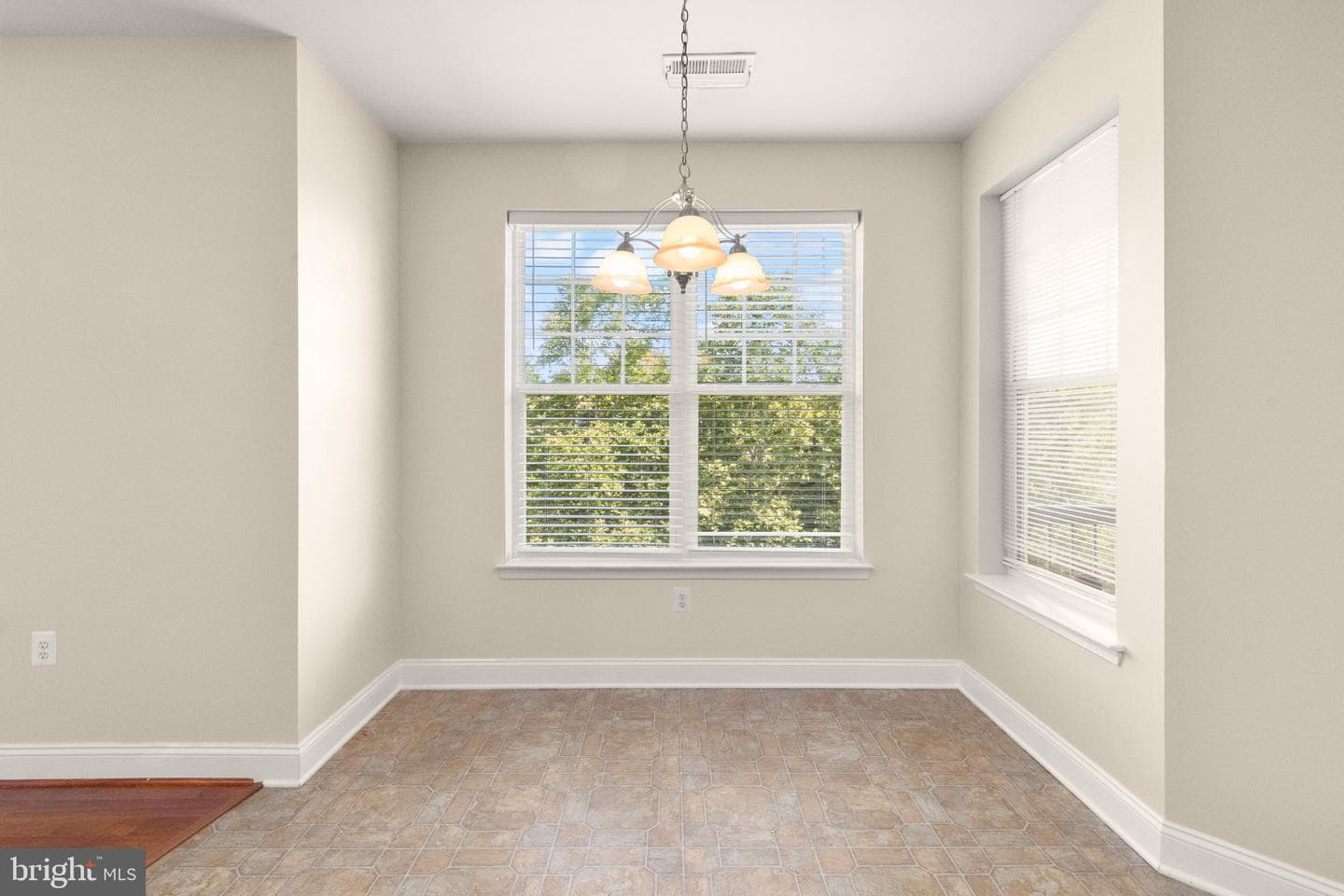 1603 Martha Court #402 photo 18