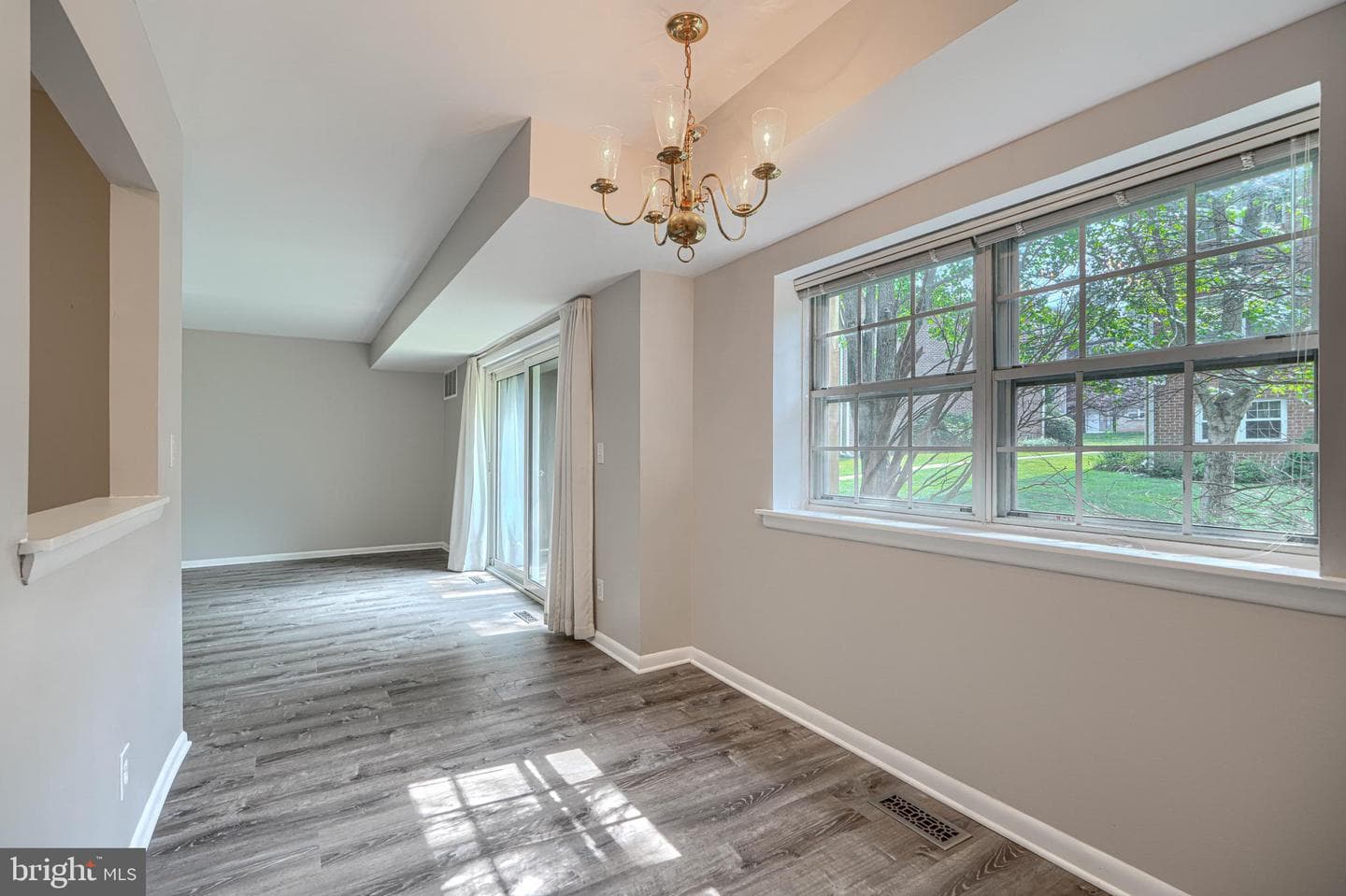 227 Crocker Drive #b photo 9