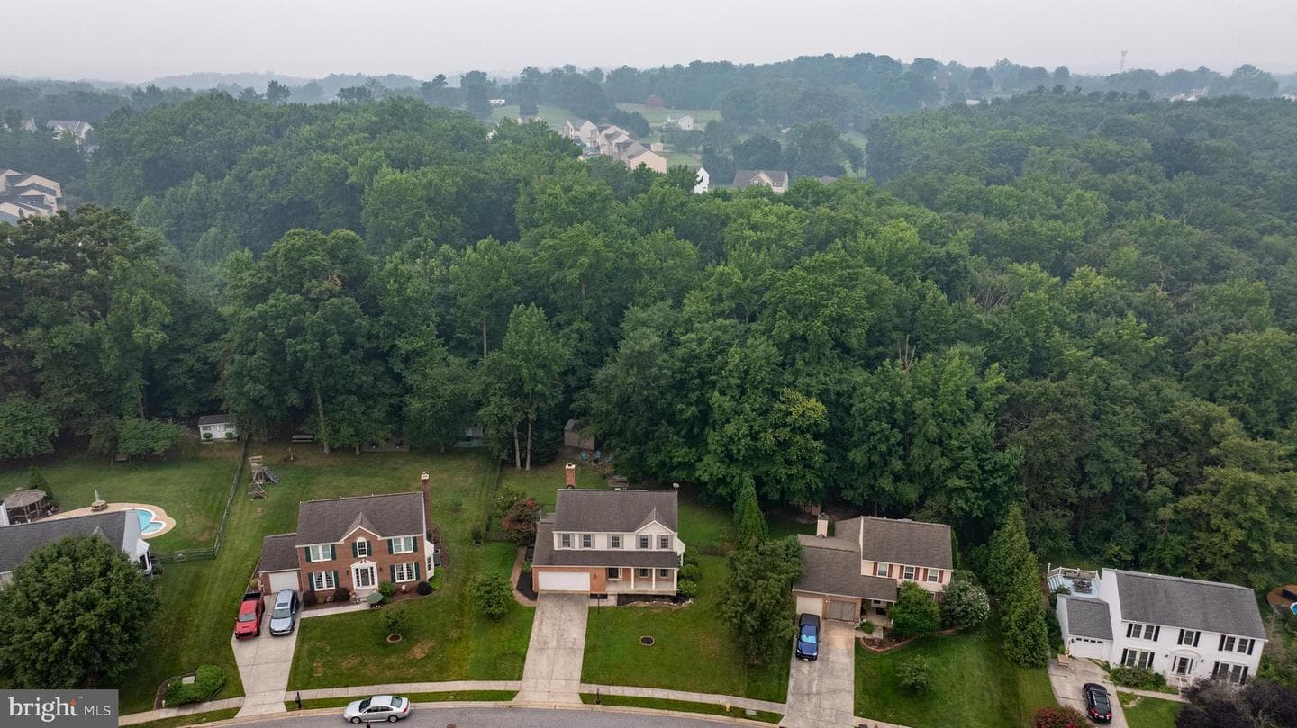 3710 Swift Run Court photo 2