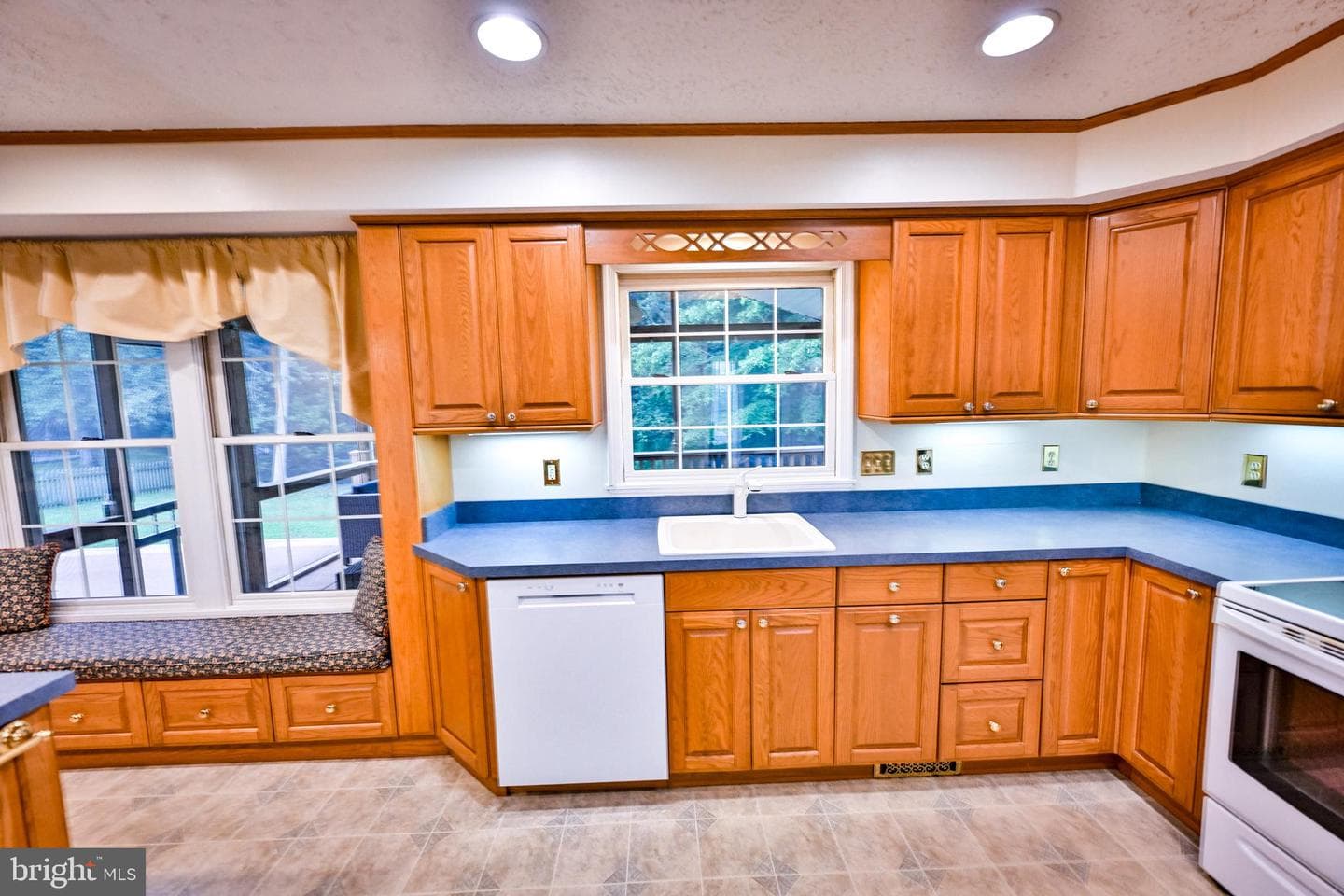 3710 Swift Run Court photo 32