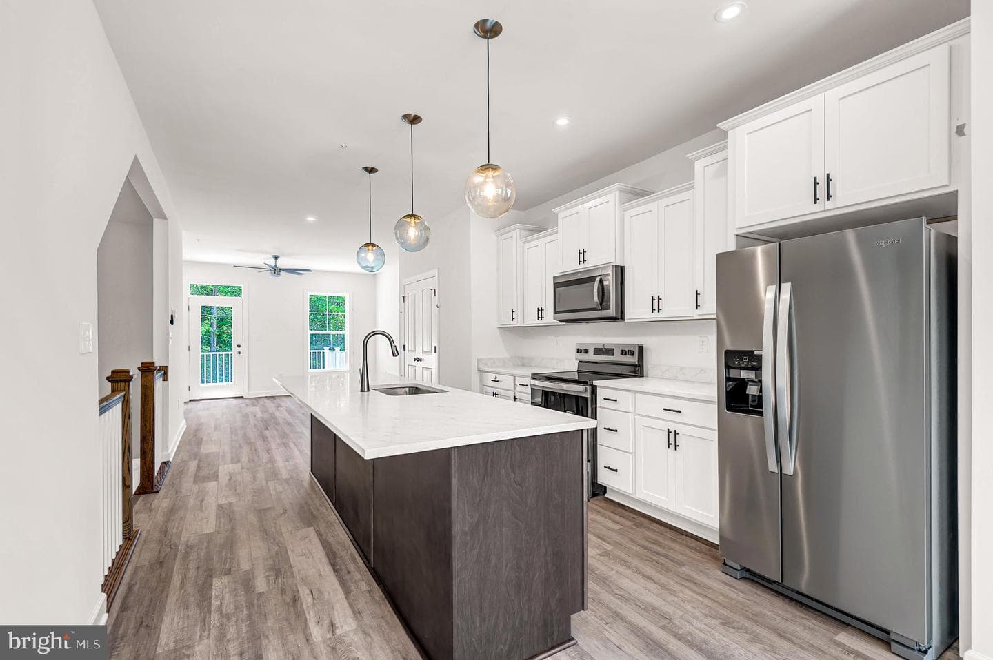 714 Bur Oak Court photo 7