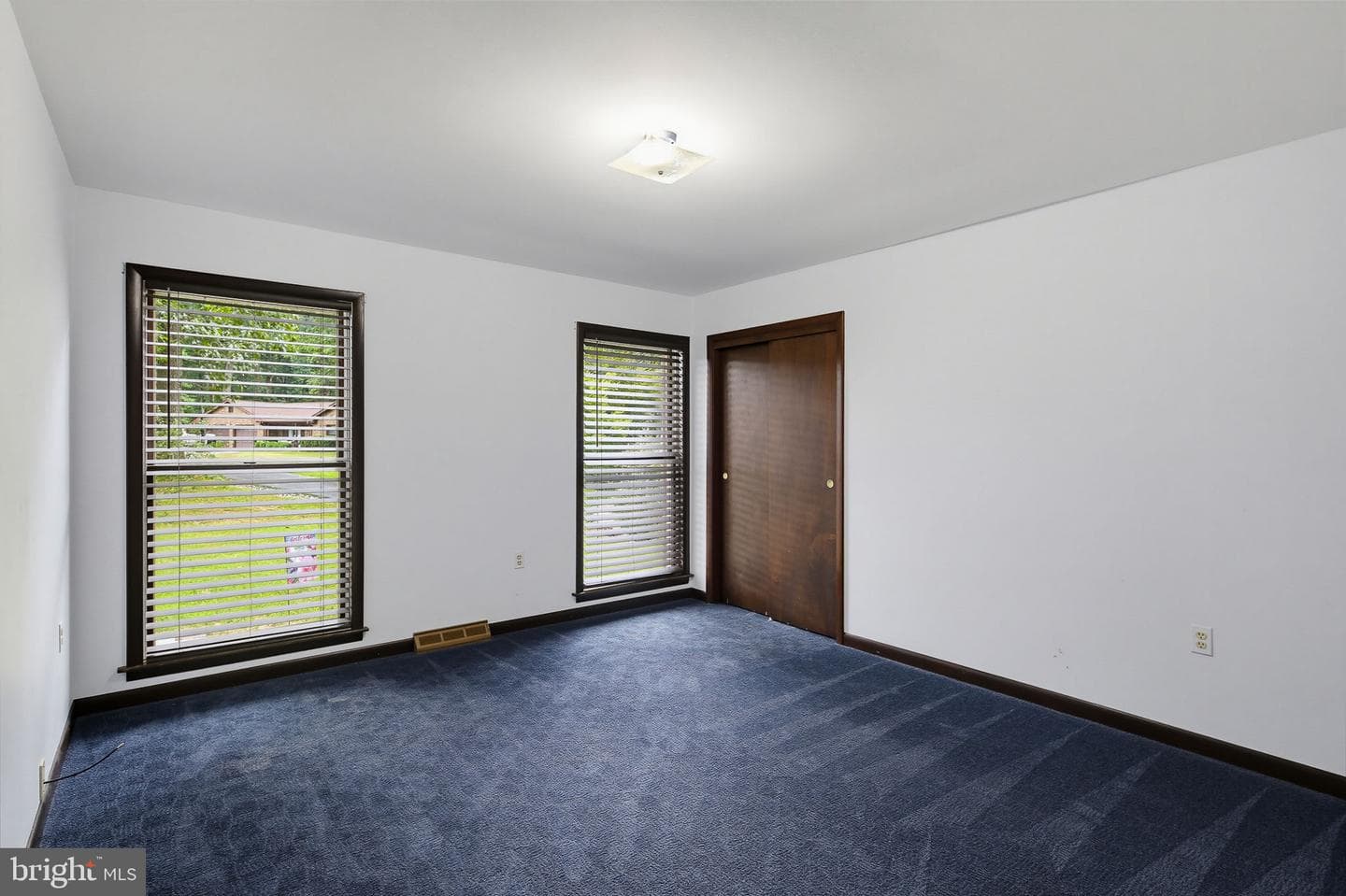 1511 Lady Anne Court photo 32