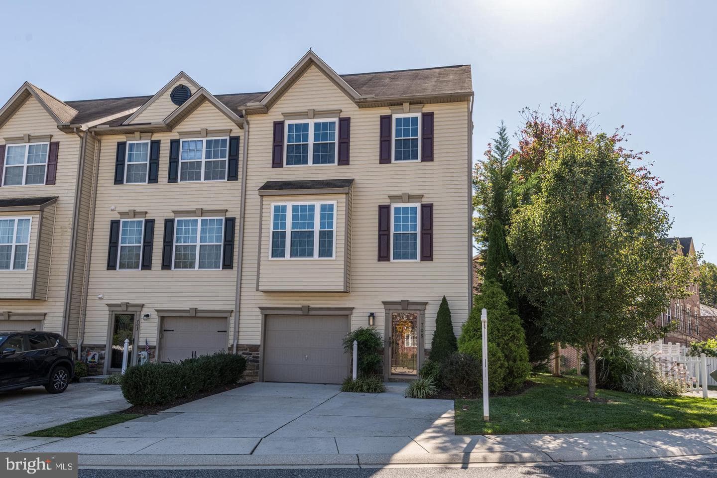 705 Perthshire Place #124 photo 1