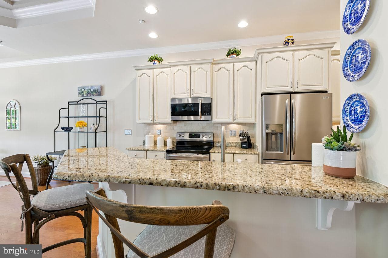2407 Grand Oaks Court #28 photo 16