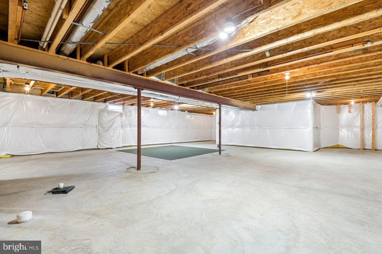 2407 Grand Oaks Court #28 photo 32