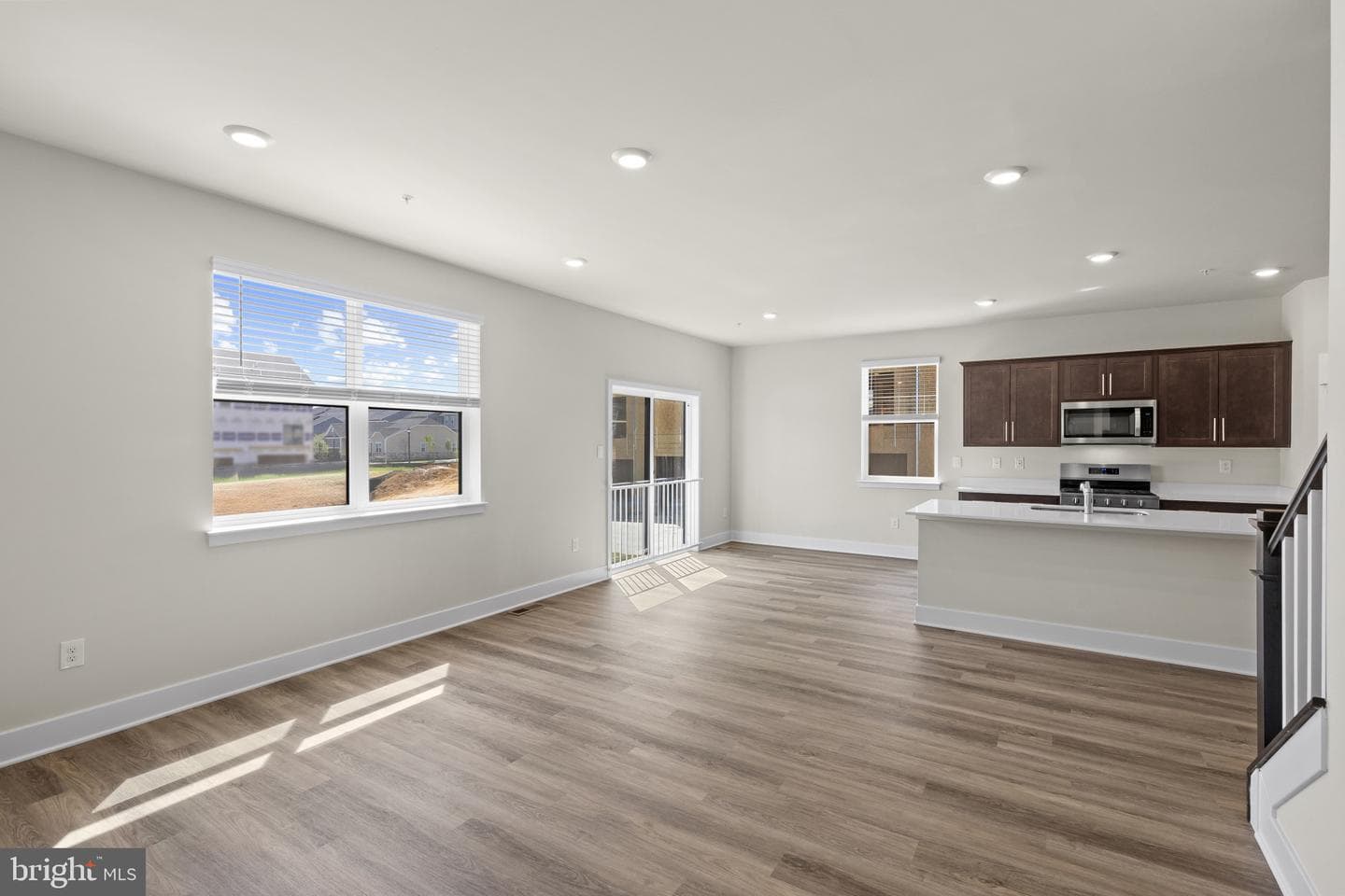 807 Spikeresh Way photo 17