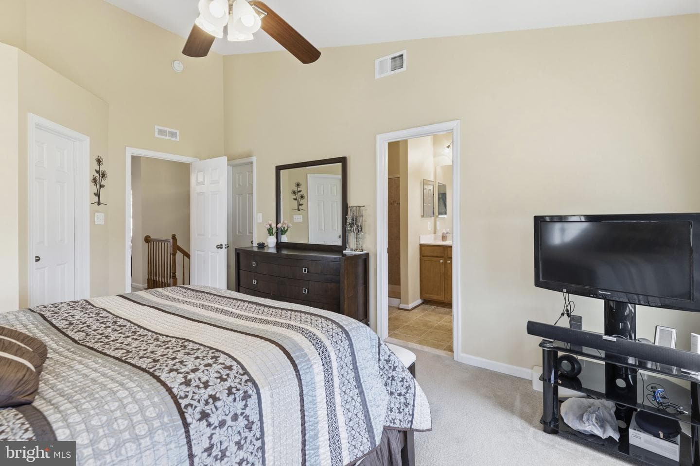 624 Snowberry Way photo 16