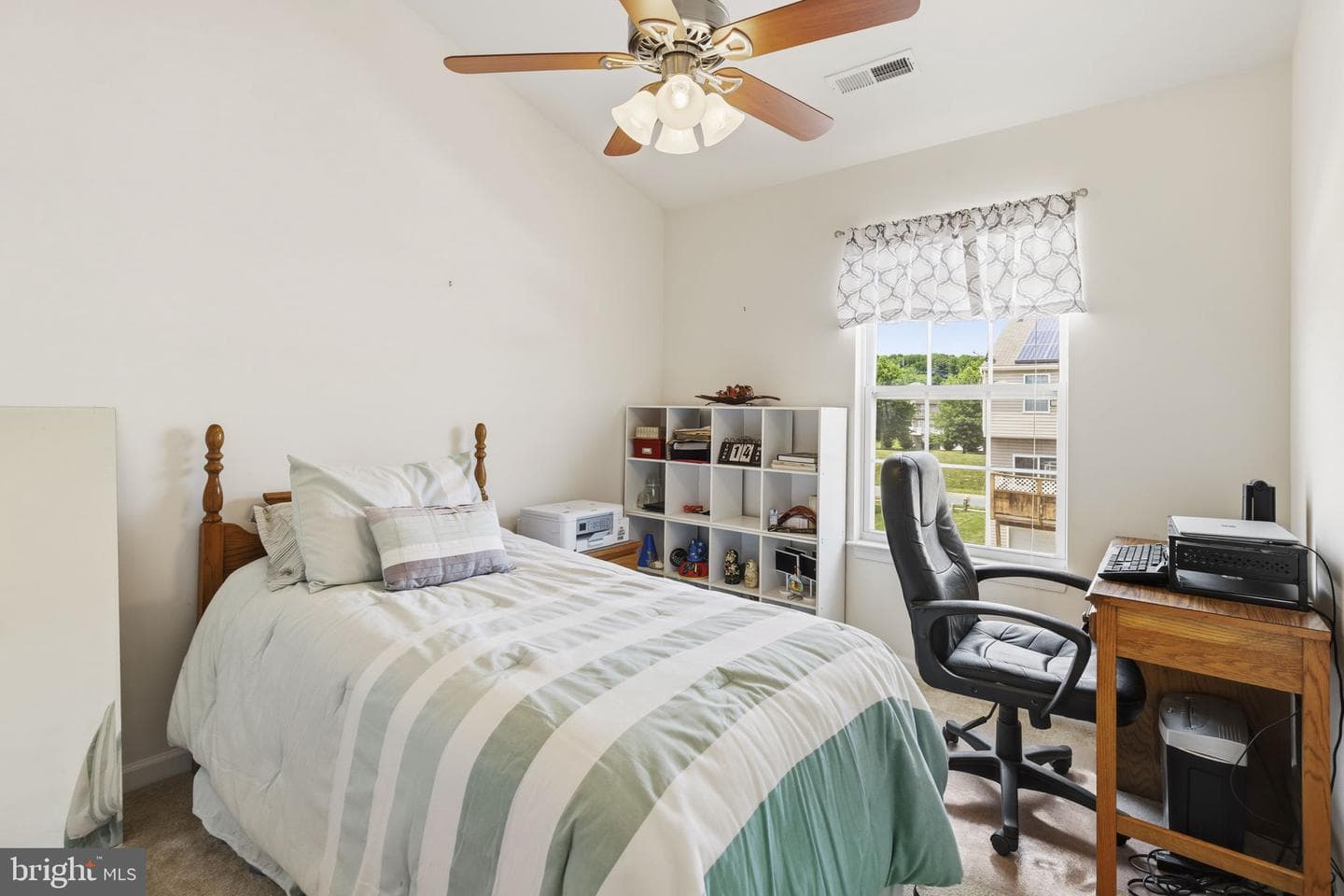 624 Snowberry Way photo 21