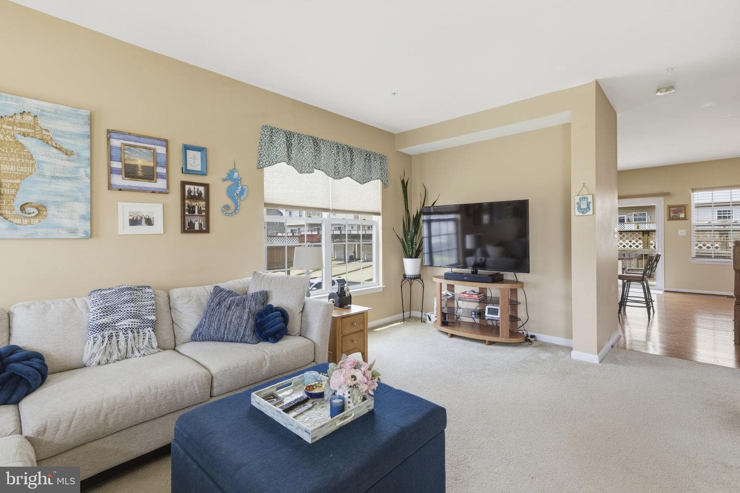 624 Snowberry Way photo 5