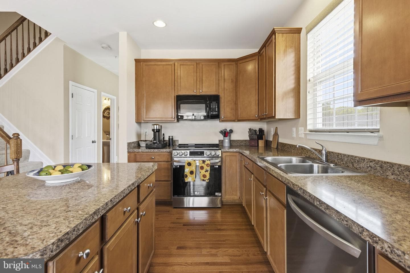 624 Snowberry Way photo 8