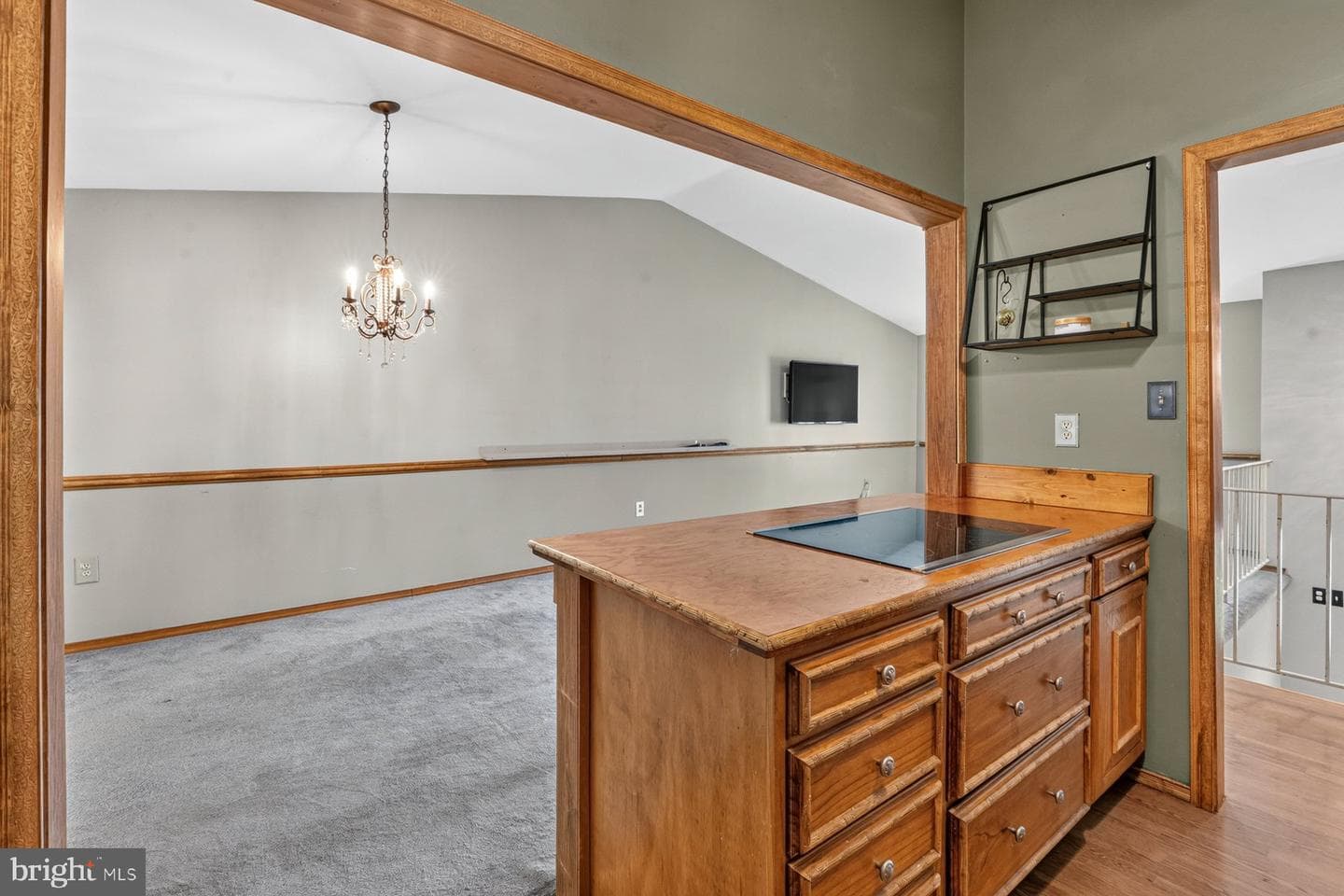 425 Dawn Court photo 12