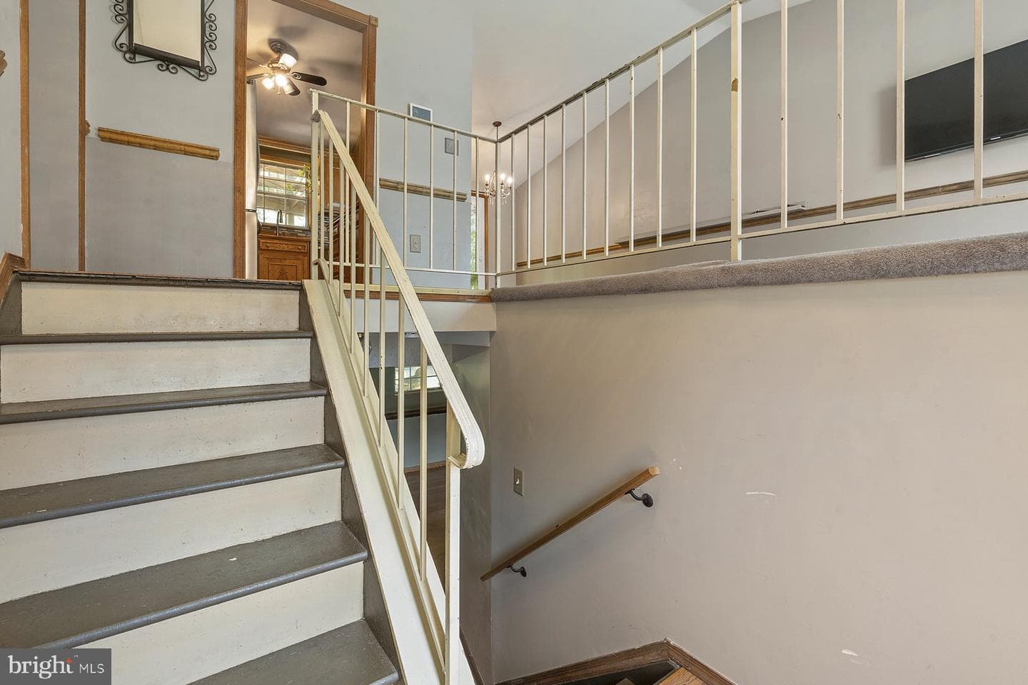 425 Dawn Court photo 5