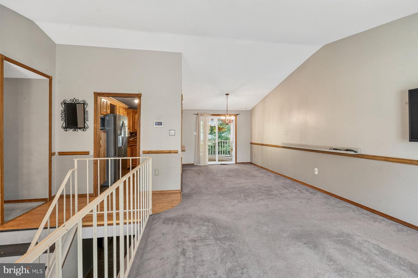 425 Dawn Court photo 6
