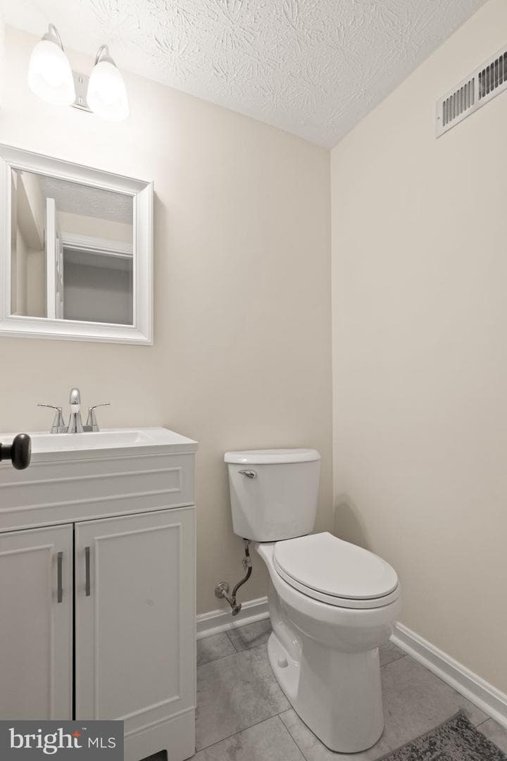 603 Blackport Court photo 26