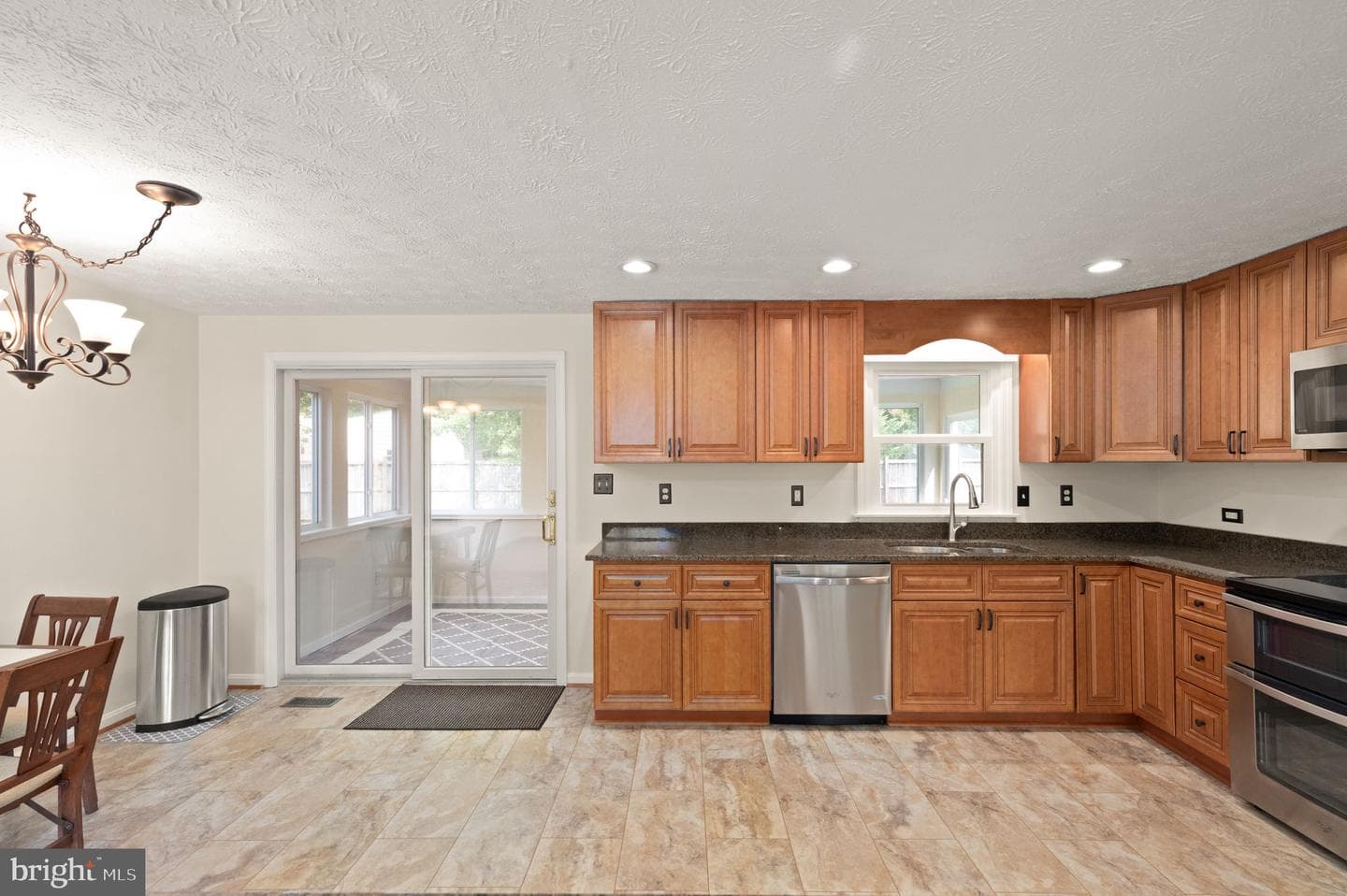 603 Blackport Court photo 4
