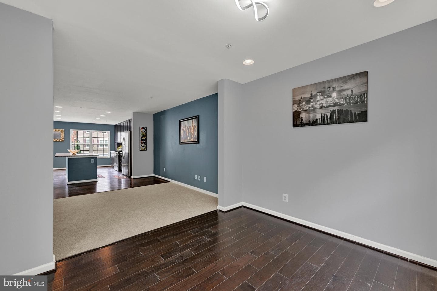 713 English Ivy Way photo 12