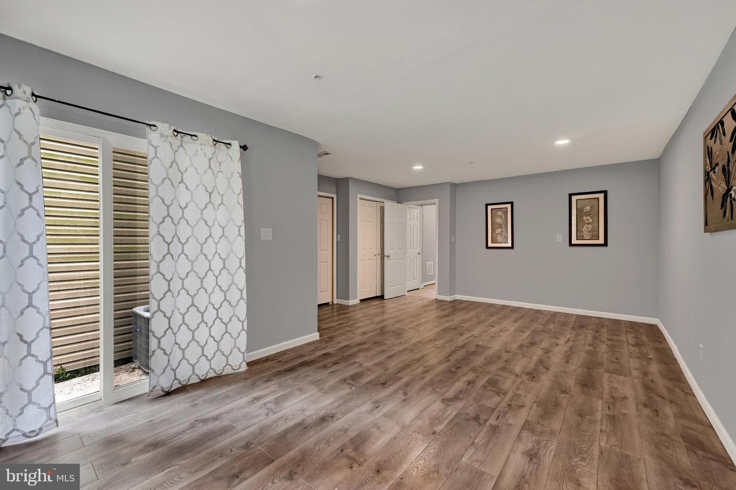 713 English Ivy Way photo 6