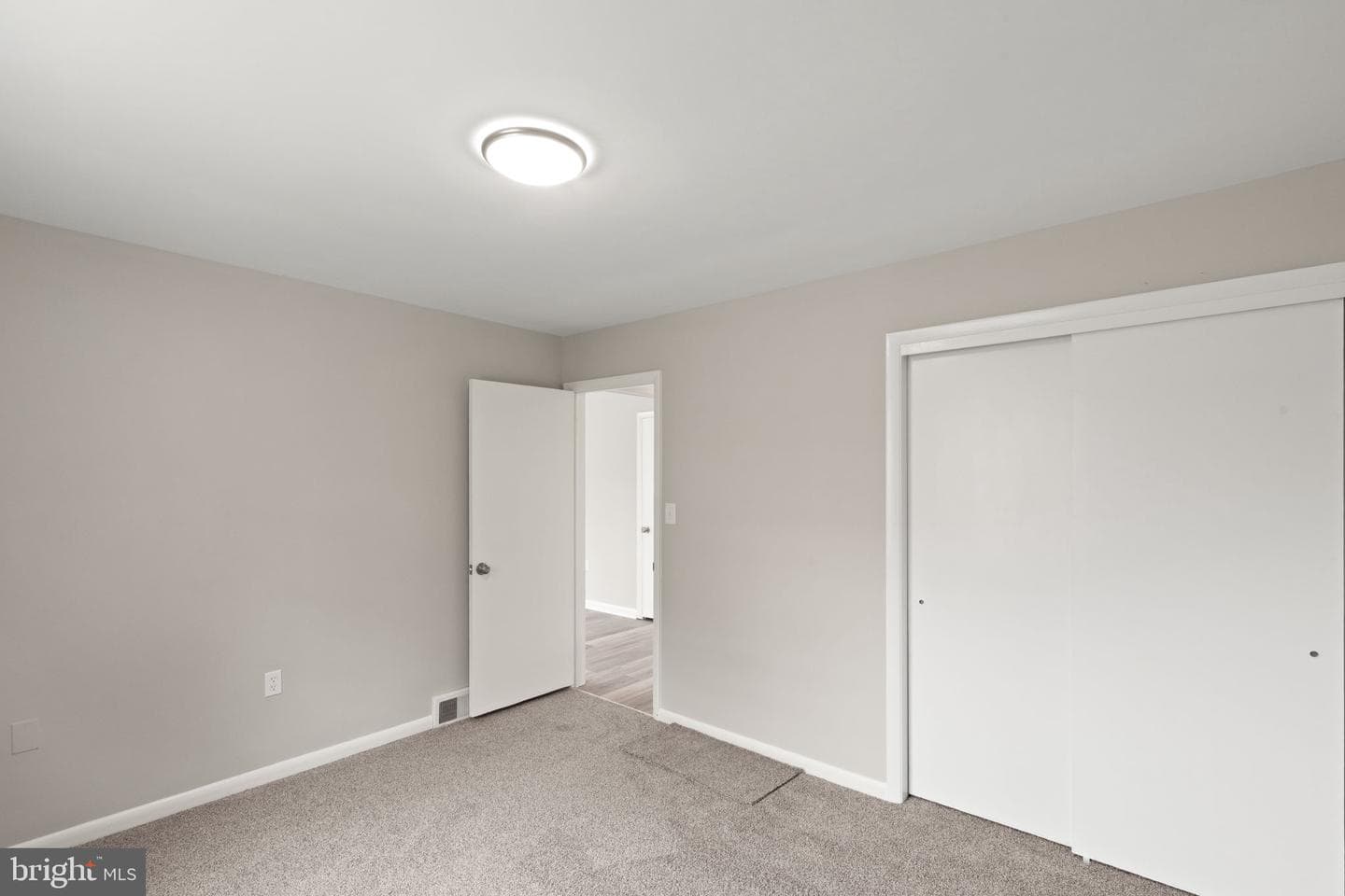 634 Chapel Terrace photo 18