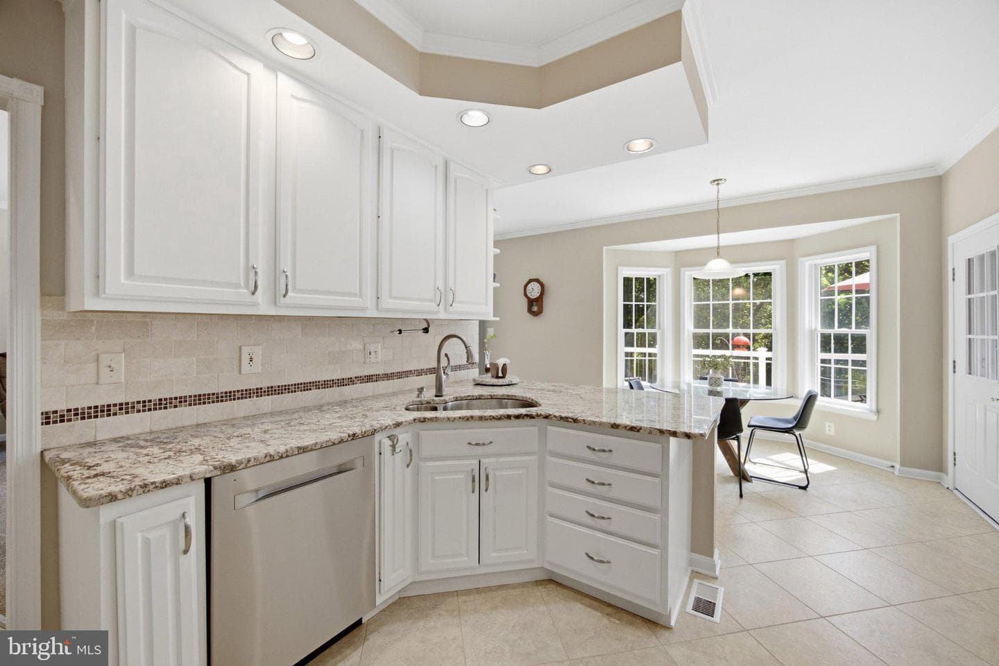 3723 Bay Road photo 9