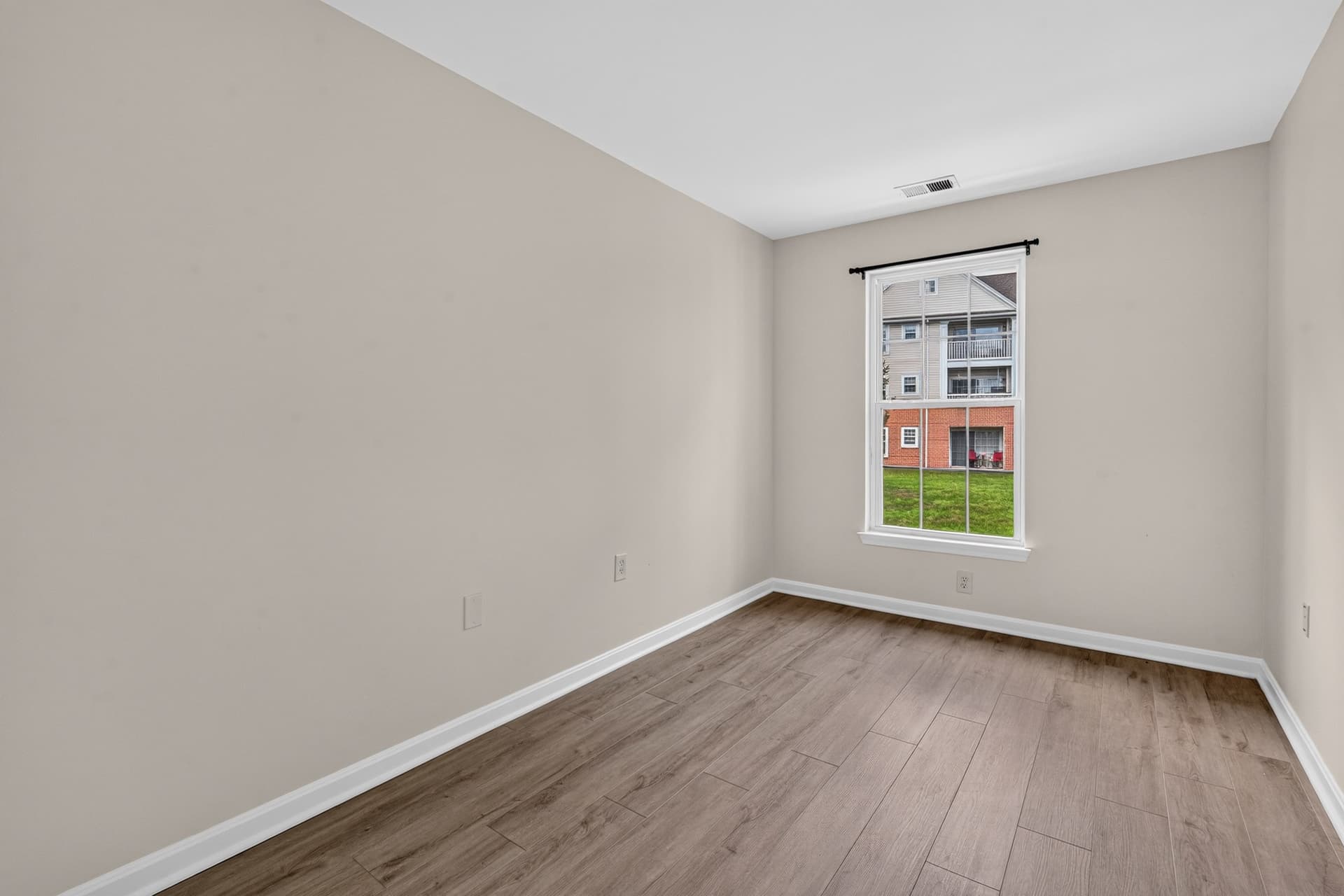 1406 Bonnett Place #209 photo 6