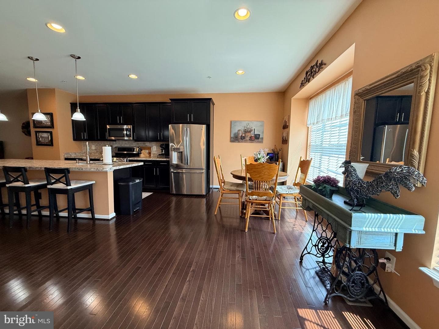 667 English Ivy Way photo 11