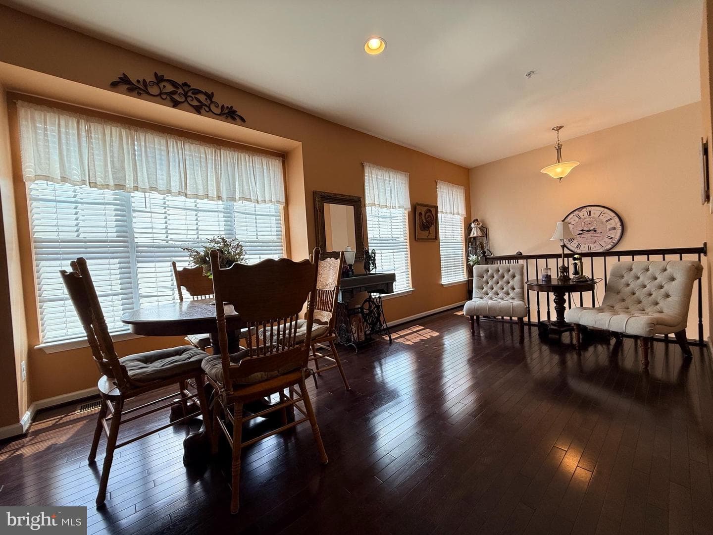 667 English Ivy Way photo 15