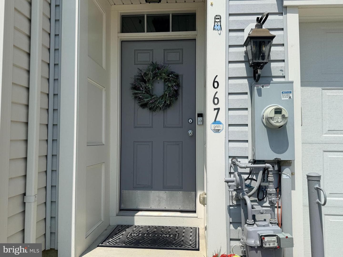 667 English Ivy Way photo 3