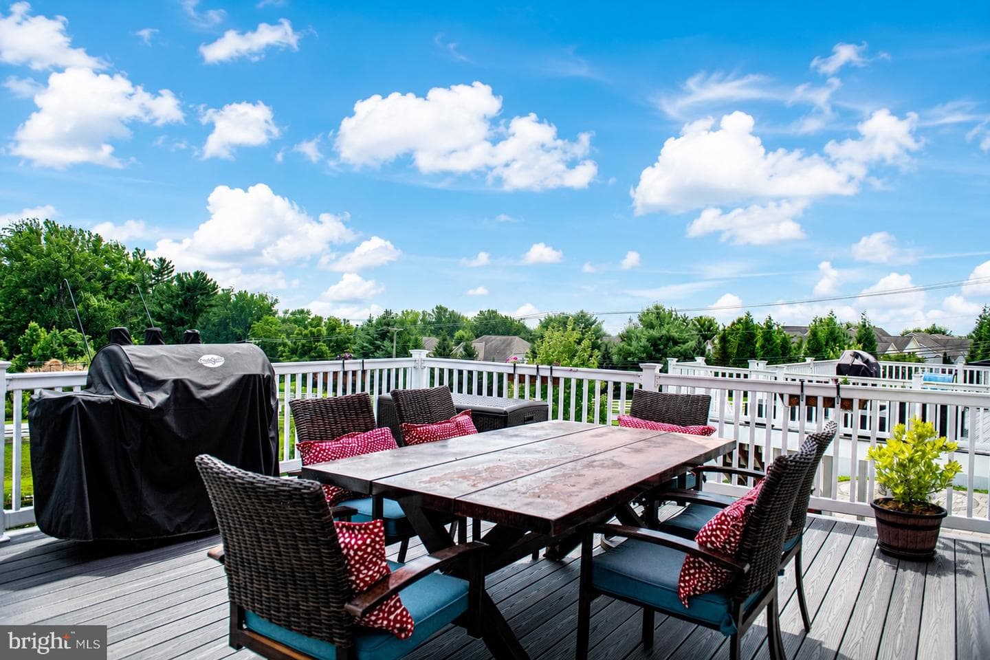 526 Dusk View Drive photo 6