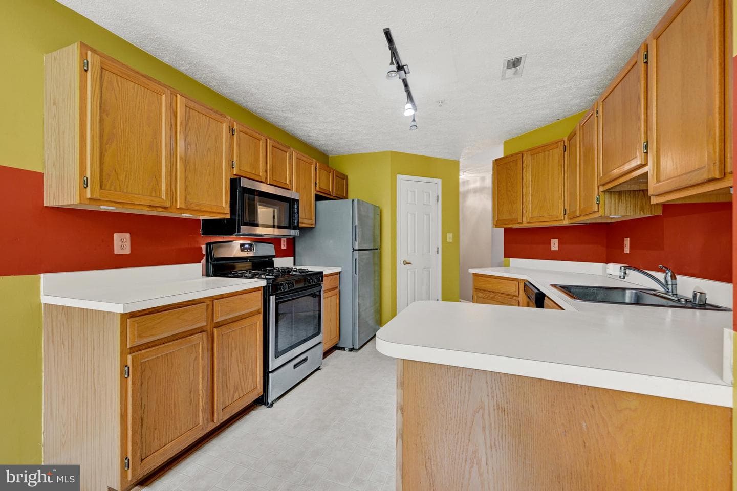 203 Kimary Court #203-K photo 6