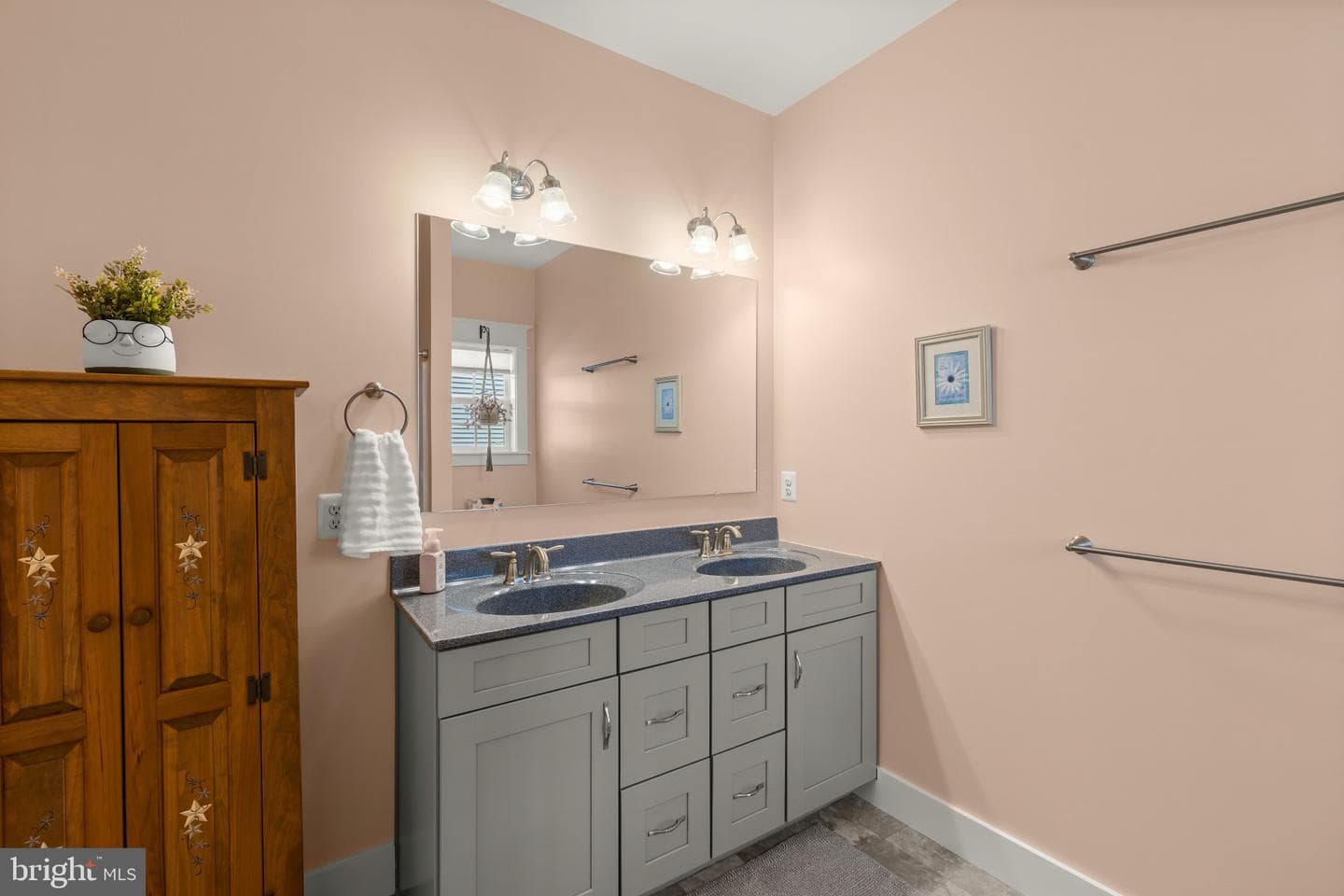 509 Tyrell Court photo 29
