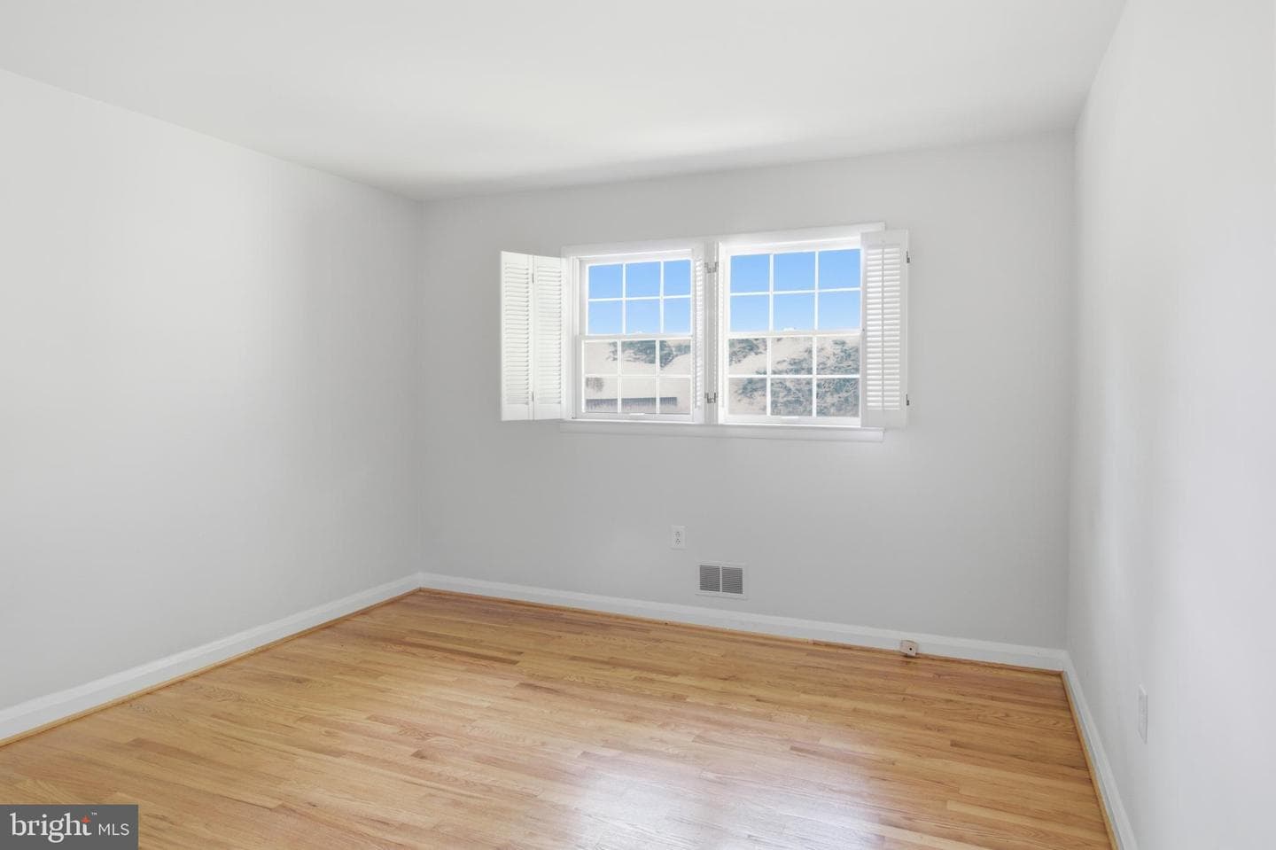 108 Briarcliff Lane photo 25