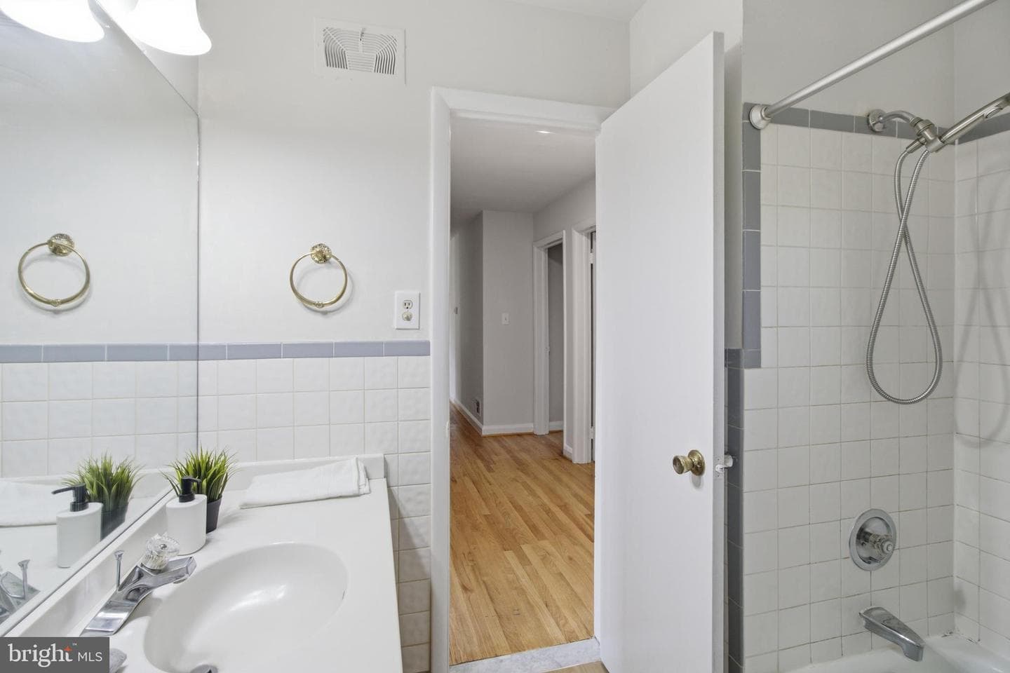 108 Briarcliff Lane photo 28