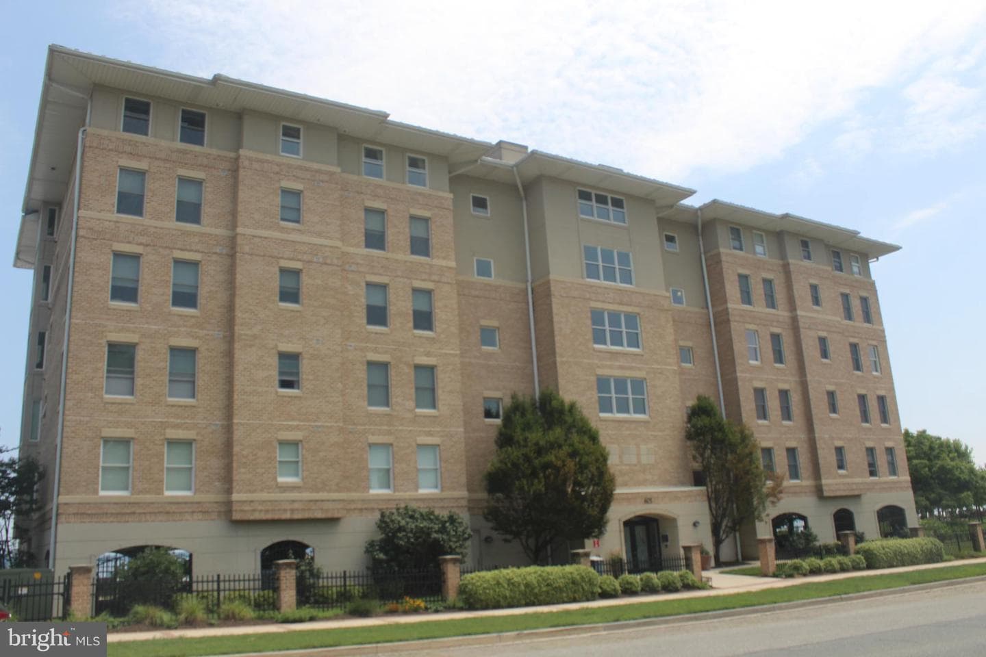 605 Concord Street #a photo 1