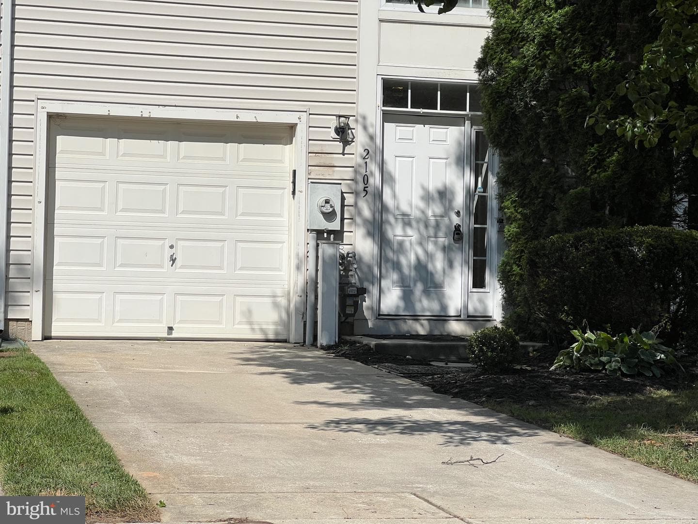 2105 Mardic Drive photo 1