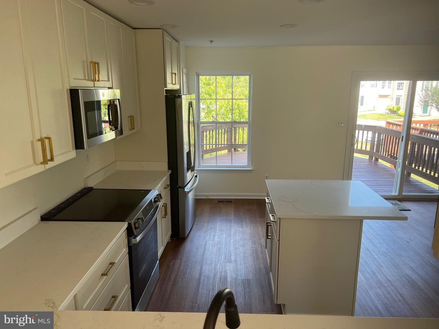 2105 Mardic Drive photo 12