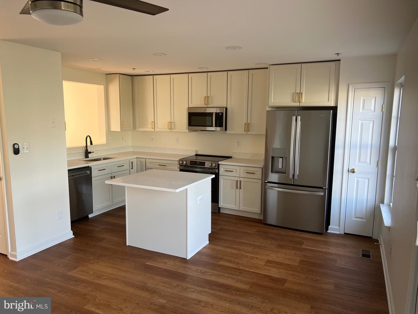 2105 Mardic Drive photo 13