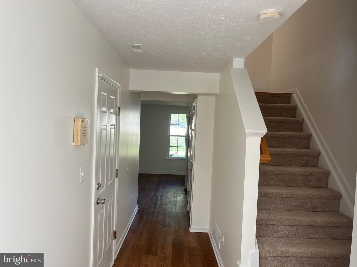 2105 Mardic Drive photo 5