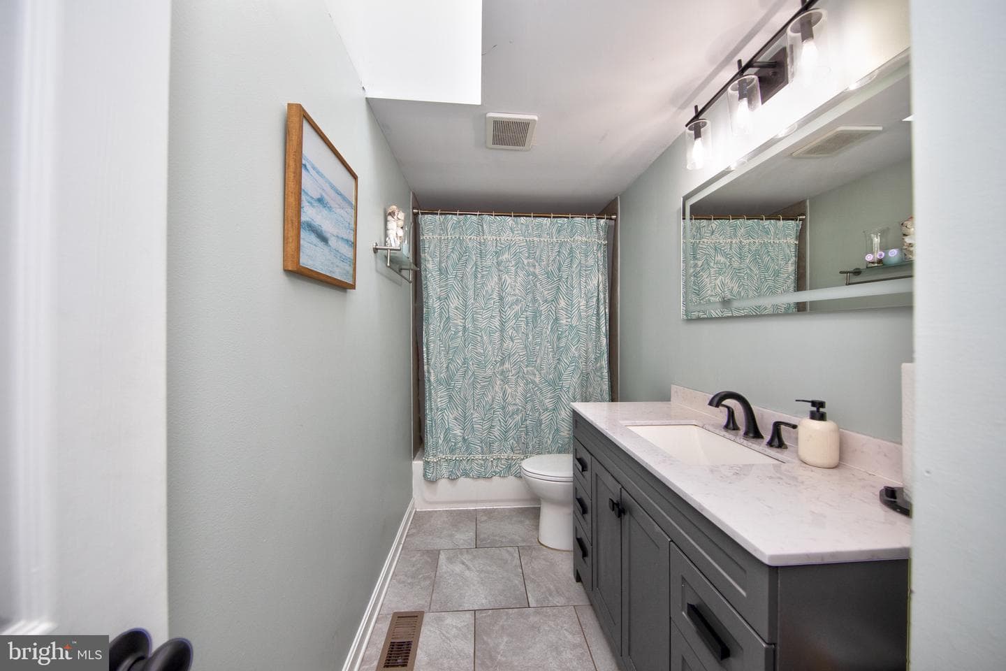 2042 Rushmore Court photo 12