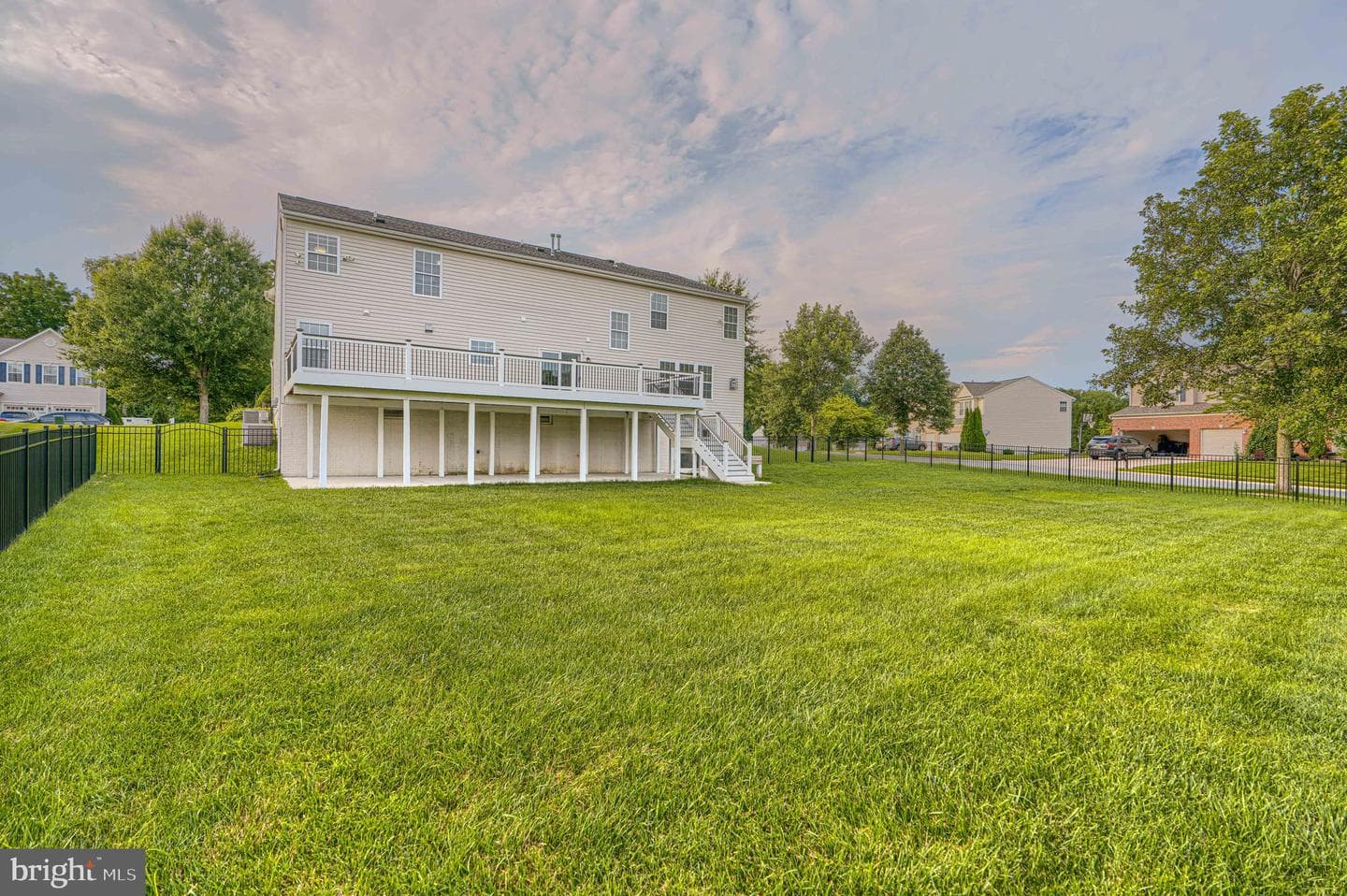 1813 Charolais Court photo 100