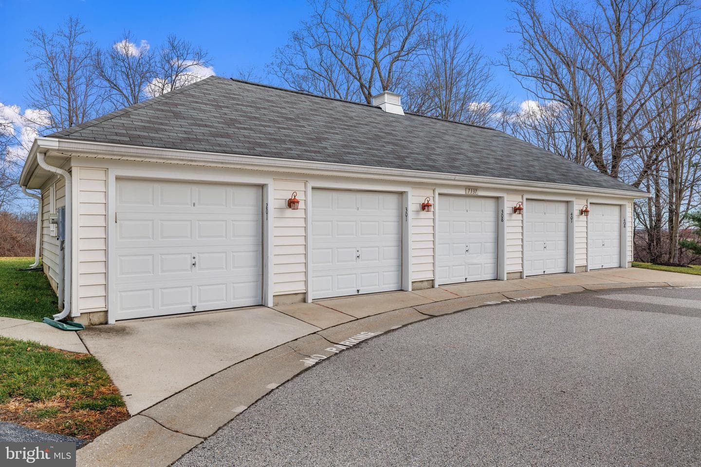 7335 Brookview Road #301 photo 25