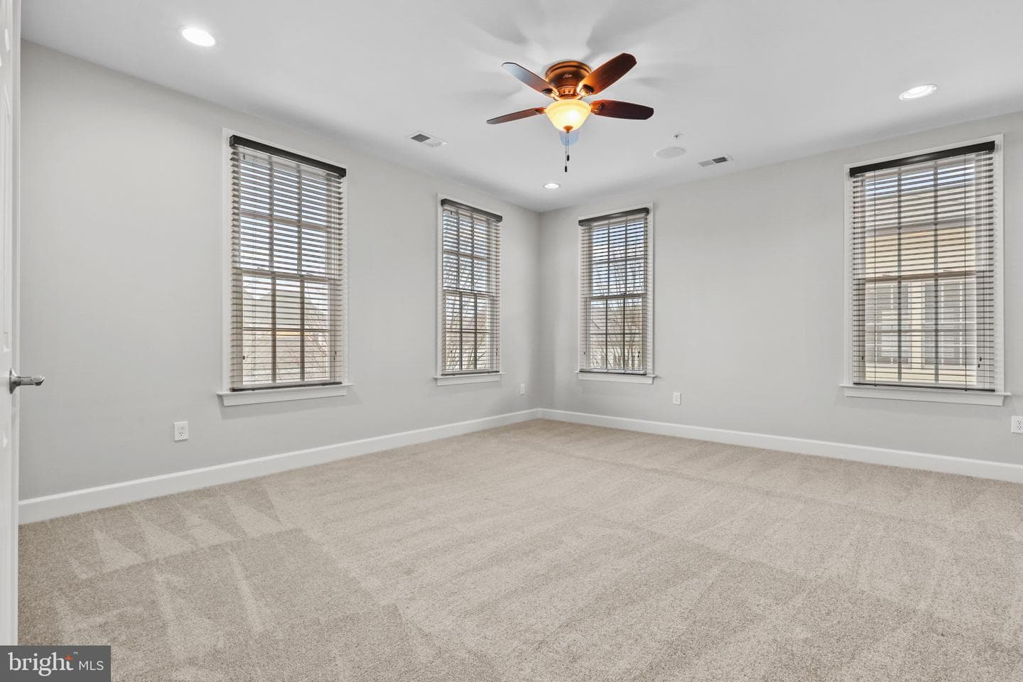 7661 Midtown Road photo 18