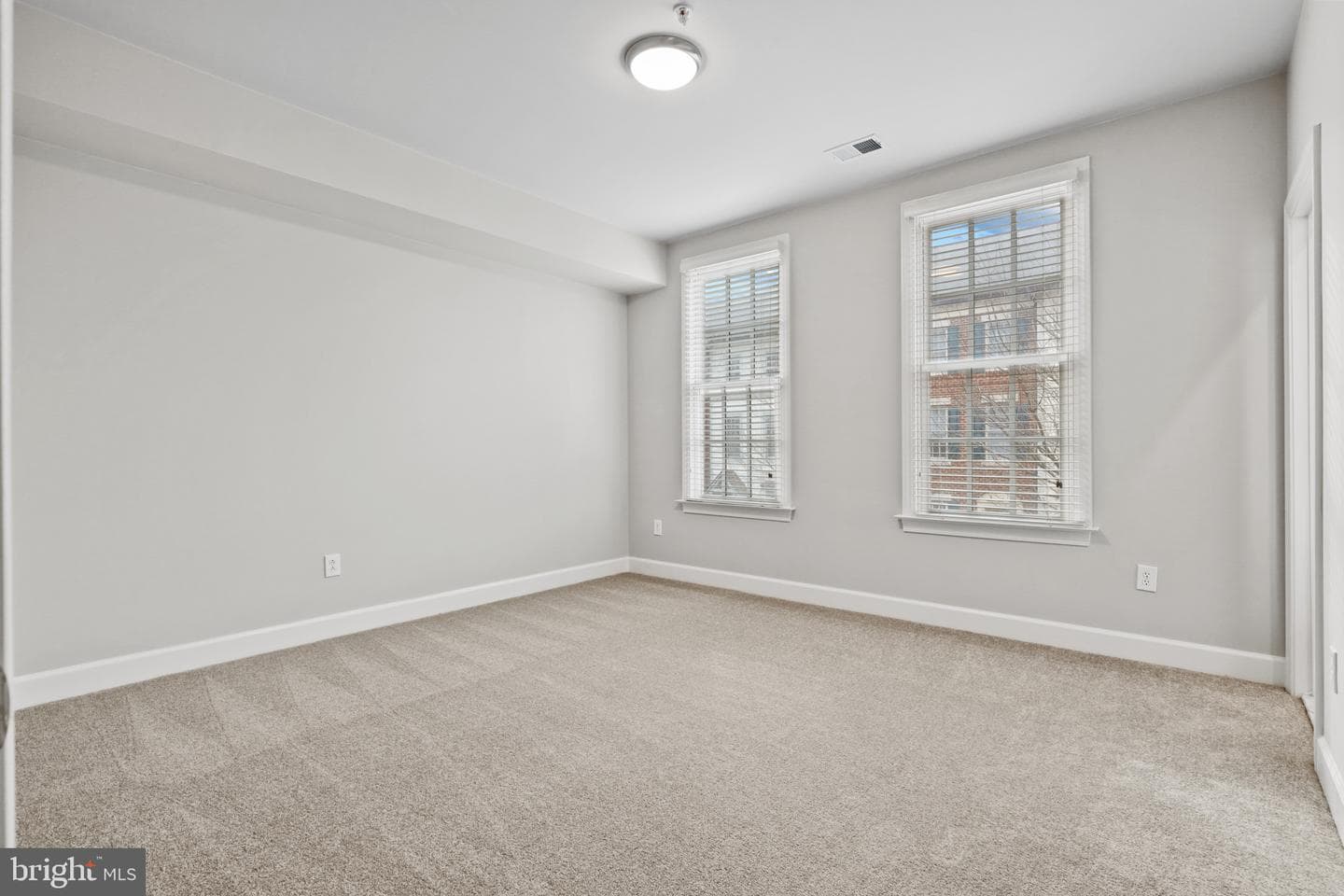 7661 Midtown Road photo 26