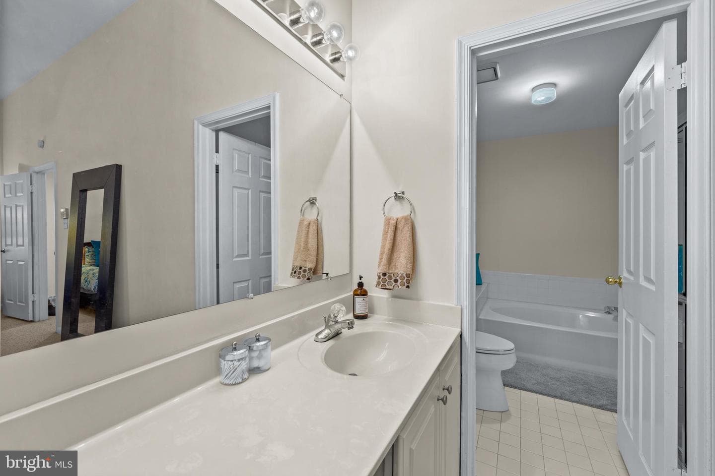 6106 Little Foxes Run photo 15