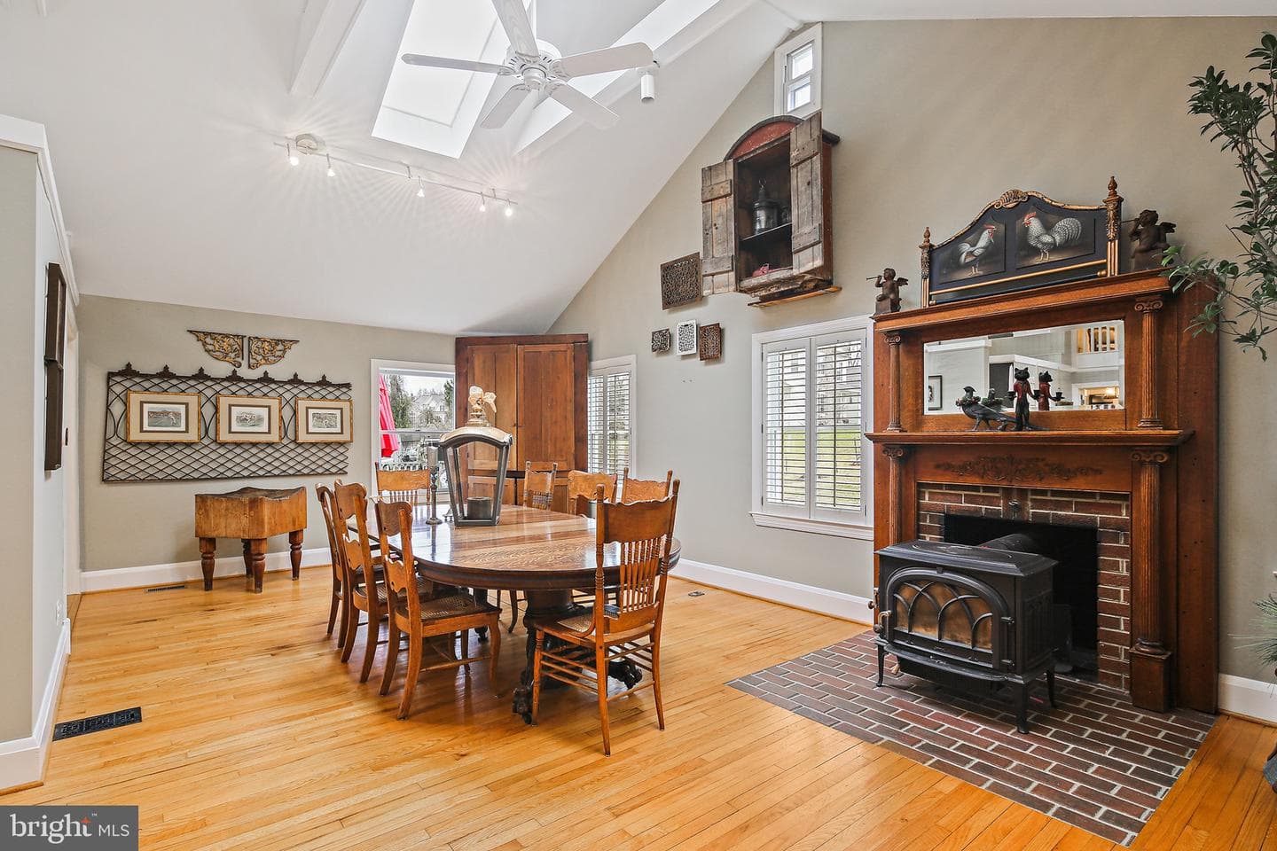 5668 Trotter Road photo 10