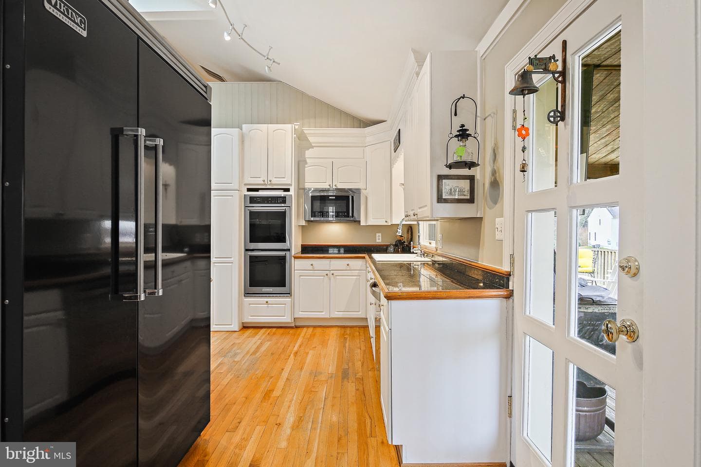 5668 Trotter Road photo 11