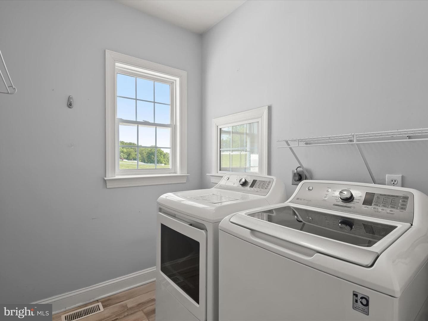 5639 Broadwater Lane photo 25