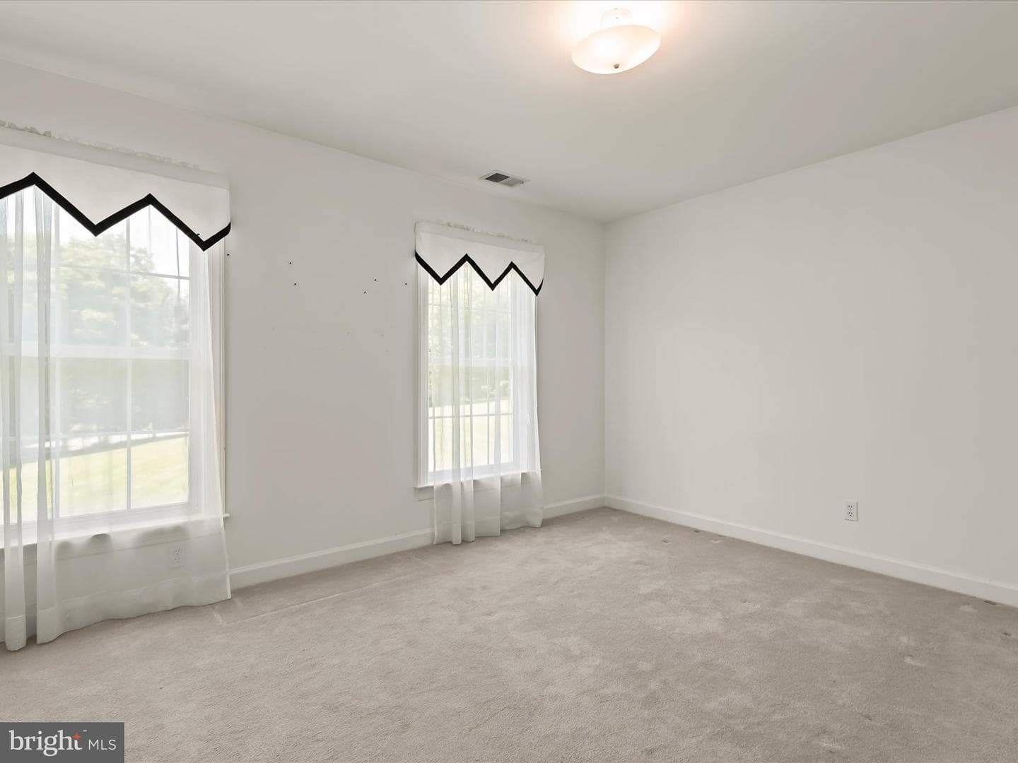 5639 Broadwater Lane photo 33
