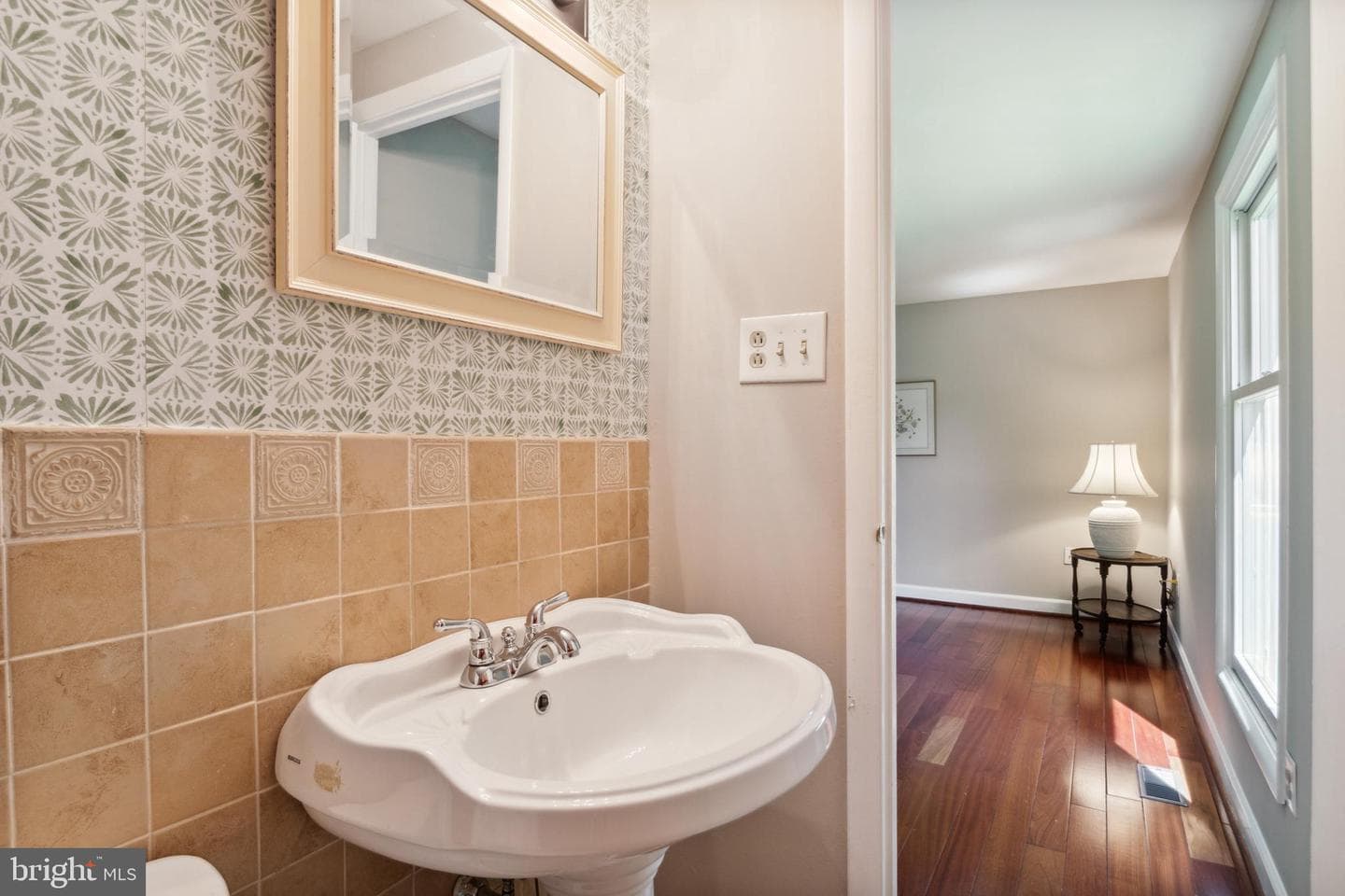 6401 Windharp Way photo 11