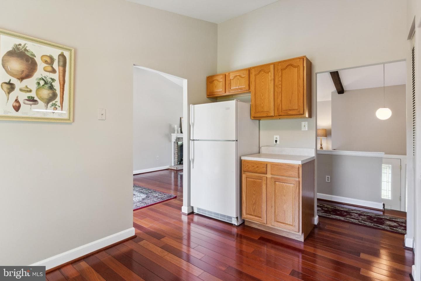 6401 Windharp Way photo 7
