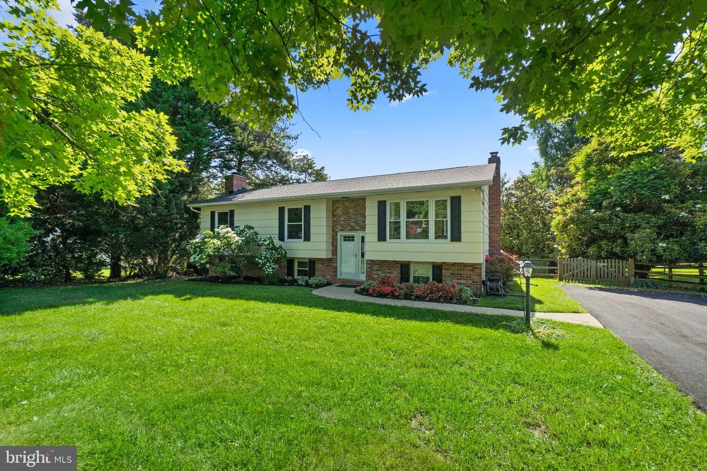 4193 Brittany Drive photo 2